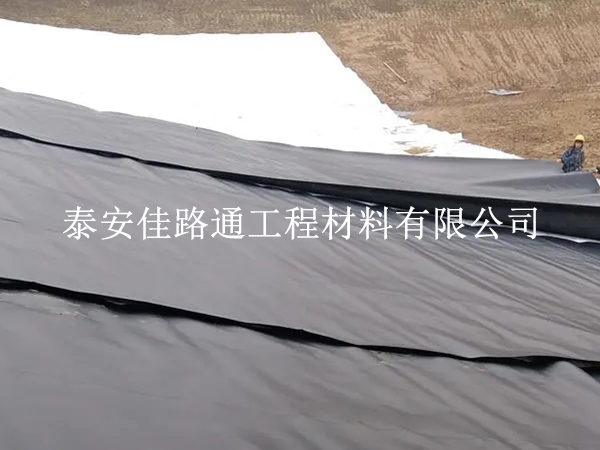 堤壩工程修復(fù)防滲土工膜須注意哪些方面？