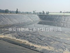 養(yǎng)殖防滲膜的生產為何要加入碳黑？
