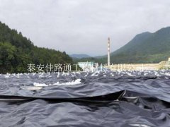 垃圾填埋場防滲土工膜鋪設(shè)時有哪些注意事項