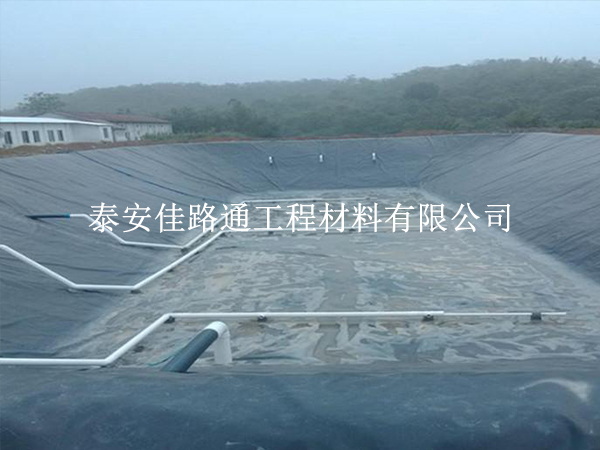 沼氣池防滲膜施工質(zhì)量控制技巧:確保高效與持久的秘訣 沼氣池防滲膜施工質(zhì)量控制技巧:確保高效與持久的秘訣