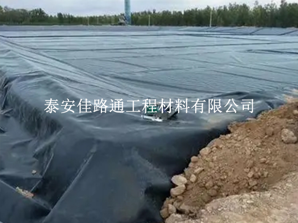 儲(chǔ)存水產(chǎn)養(yǎng)殖防滲膜？選對(duì)環(huán)境是關(guān)鍵