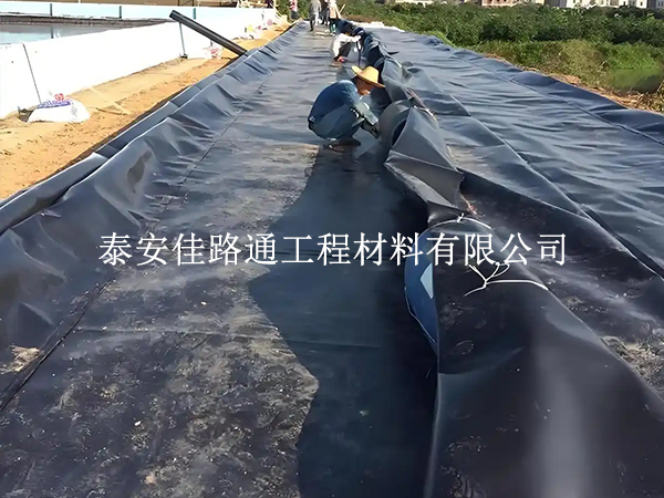 蓄水池防滲膜后期維護(hù)技巧：長(zhǎng)效管護(hù)，守住防
