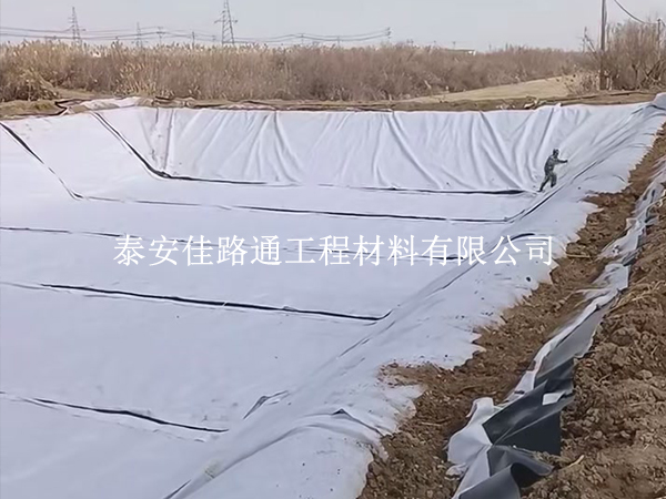土工布鋪設(shè)前準(zhǔn)備事項：筑牢前置基礎(chǔ)，保障施