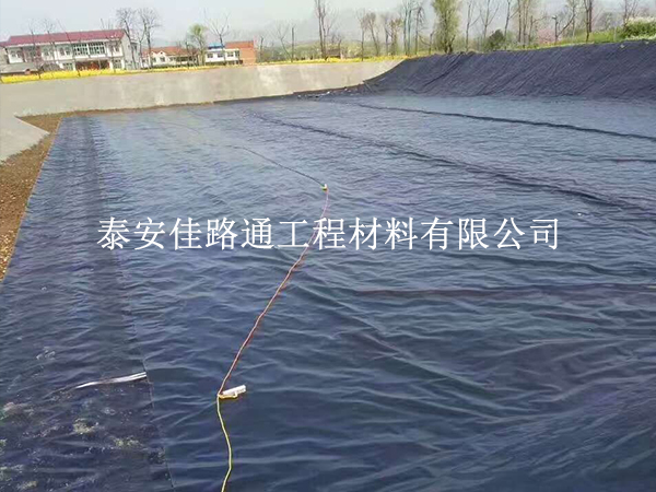 養(yǎng)殖防滲膜滲漏點檢測技巧：精準排查，筑牢養(yǎng)殖防滲安全屏障